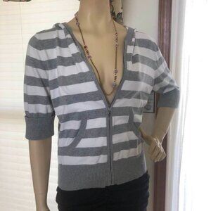 VTG 80s Ladies Gitano Quarter Sleeve Zip Up Striped Gray & White Sweater Hoodie